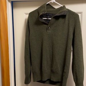 Banana republic 100% merino wool, smoke free home